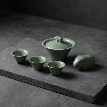 Celadon Gaiwan Tea Set with Rhino Lid – Ceramic Tea Set with Cups | Orithing
