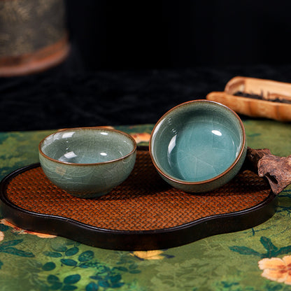 Handcrafted Celadon Teacup - Ge Kiln Ice-Crack Glaze