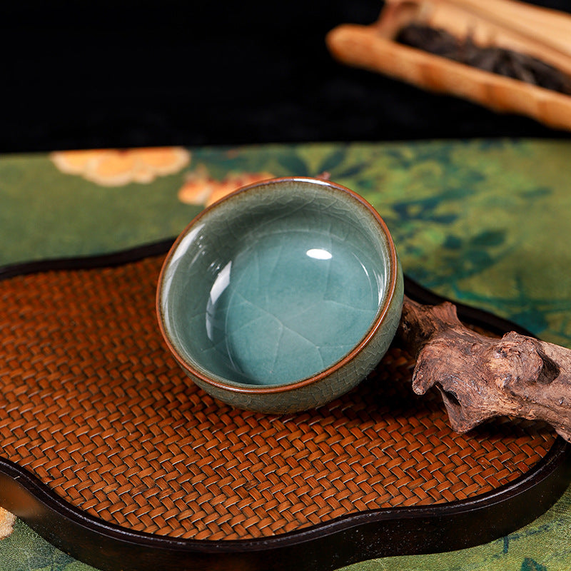 Handcrafted Celadon Teacup - Ge Kiln Ice-Crack Glaze