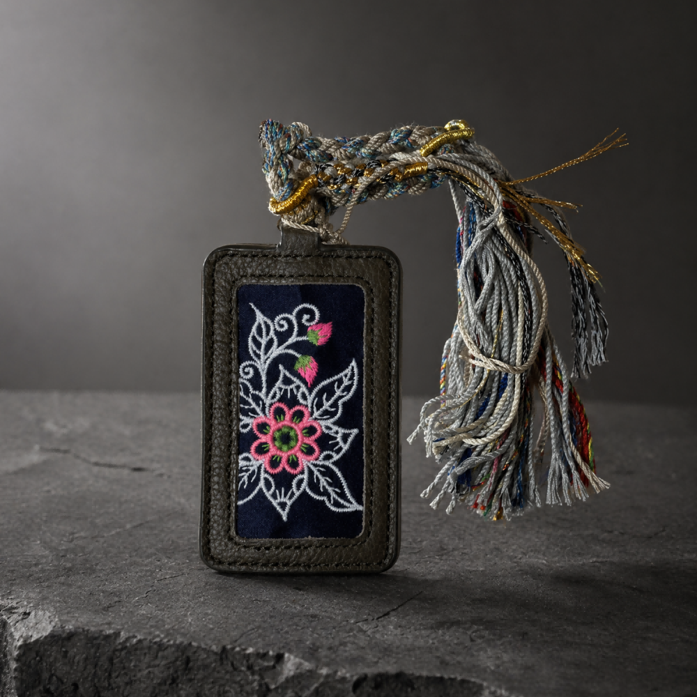 Hand-Embroidered Xixiu Luggage Tag – Artisan Ethnic Travel Charm