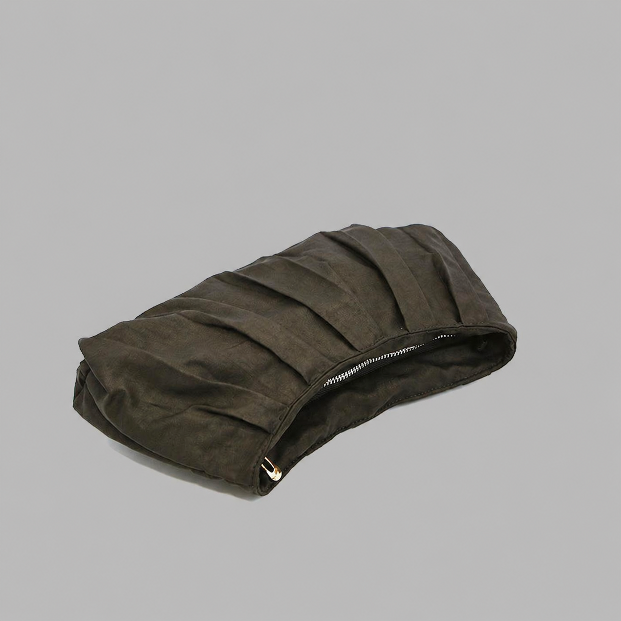 Xiangyun Silk Cloud Shoulder Bag – Black Minimalist Underarm Bag with Adjustable Strap | Orithing
