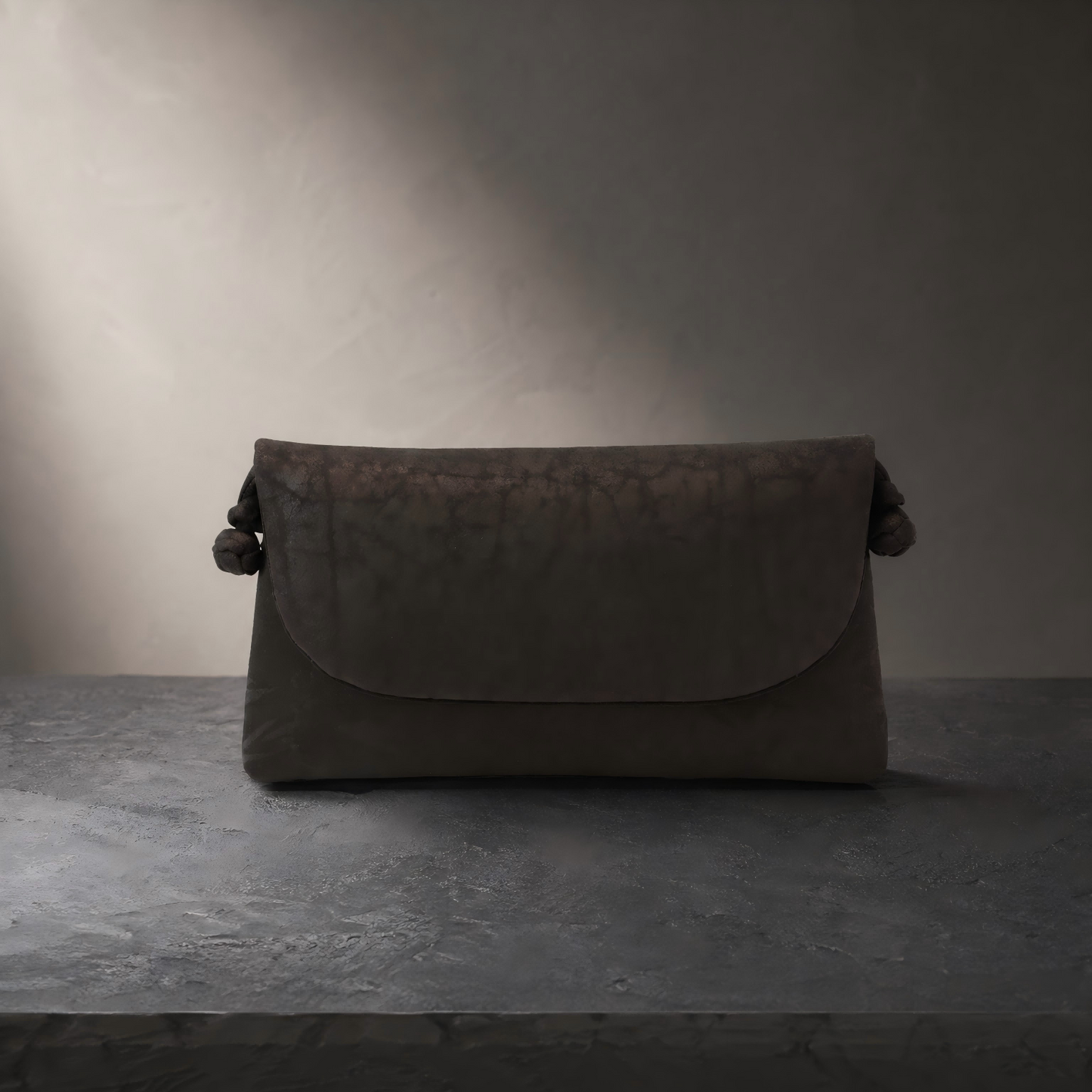 Xiangyun Silk Crossbody Bag – Embroidered Floral & Crackle Pattern Phone Bag | Orithing