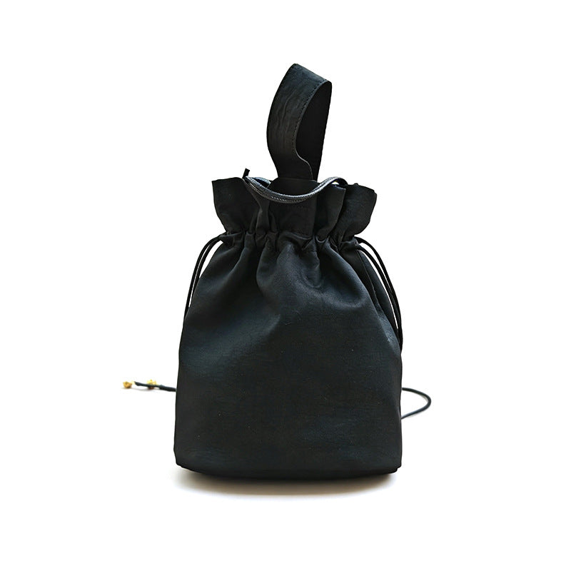 The Xiangyunsha Cracked Pattern "Money-Magnet Beast" Crossbody Bag | Orithing